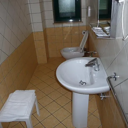 Domus 산타 마리아 델 세드로