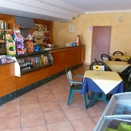 Domus 산타 마리아 델 세드로