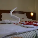 Domus Hotel 3*