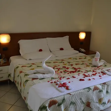 Hotel Domus Santa Maria Del Cedro