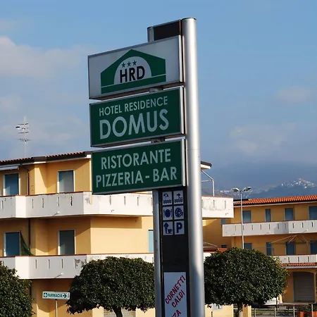 호텔 Domus 3*