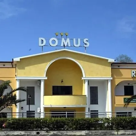 Domus Hotel 3*