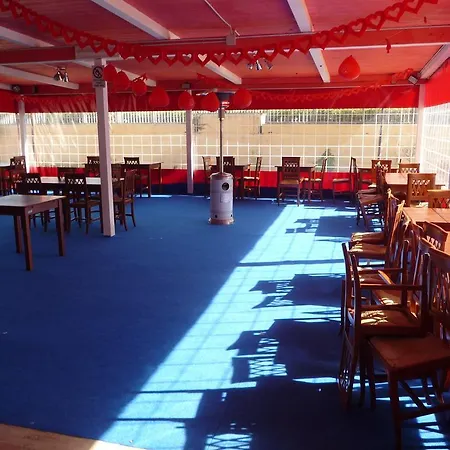 Ξενοδοχείο Domus 3*